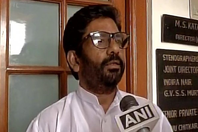 shiv sena, sena mp hits air india staff, shiv sena mp ravindra gaikwad, ravindra gaikwad, shiv sena, sena mp hits air india staff, shiv sena mp ravindra gaikwad, ravindra gaikwad,