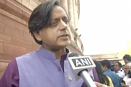 BJP, Sashi Tharoor, Congress, KPCC, Balakrishnan, UN Diplomat