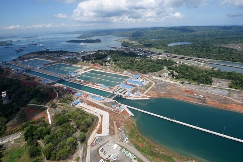 Suez Panama canal extension: In March, the Panama Canal Authority (PCA) announced that its major canal expansion project was almost complete. The expansion is truly impressive in scale, and when the new locks finally open for business they will allow containerships of up 14,000 TEU to transit. This is eventually expected to have a significant impact on trade routes. (Pic: Wikipedia)