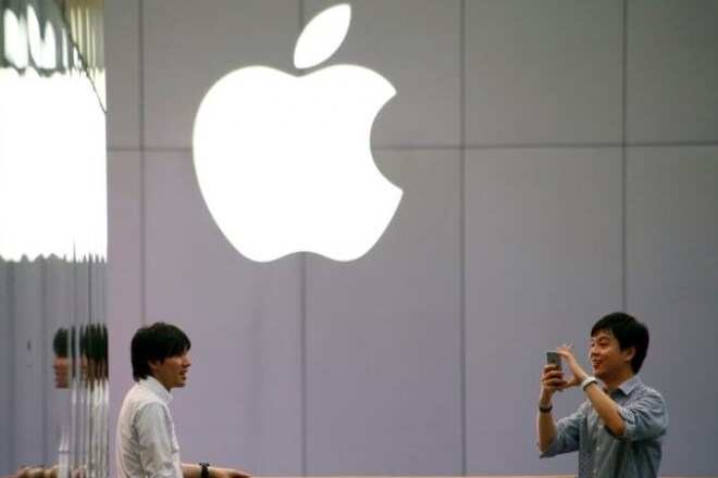 Apple, Apple CEO, Tim Cook, App Accelerator, iOS, Apple TV, Apple Watch, iOS developers in India