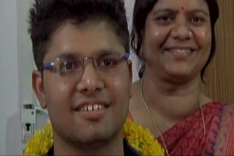 JEE Main Result, JEE Main Result 2017 topper, JEE Main Result 2017 topper score, JEE topper, JEE main topper, jee Kalpit Veerwal, Kalpit Veerwal jee score, JEE Mains result, JEE Mains 100 percent score, JEE Mains 360/360, JEE Mains Udaipur Boy, JEE Mains Kalpit Veerval, JEE Mains result declared, JEE Mains 2017 results declare, JEE advance, IIT JEE, Joint Entrance Examination, Indian Institute of Technology, IIT, CBSE, central board of secondary education, education