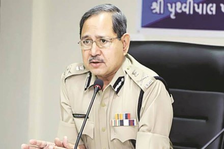 Gujarat DGP PP Pandey, Gujarat DGP, Ishrat Jahan encounter case, Ishrat Jahan case, DGP PP Pandey, Ishrat Jahan case 2004, Gugarat, PP Pandey, IPS officer Julio Ribeiro, extension, IPS officer, Supreme Court, SC, Julio Ribeiro