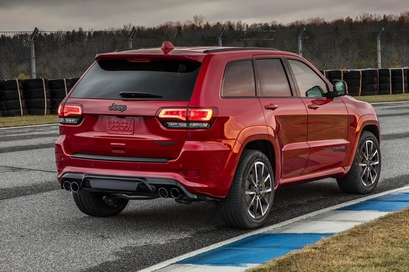 It comes with an eight-speed automatic transmission. There are also the largest-ever front brakes fitted to a Jeep – 400mm two-piece vented rotors with six-piston yellow calipers from Brembo.