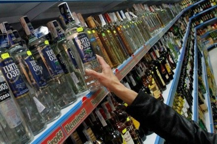 While many believe prohibition encourages smuggling and creation of gangs that, over time, move to even more lucrative activities like smuggling arms. (Reuters)