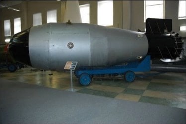 mother of all bombs, father of all bombs, moab, foab, us moab, russia foab, afghanistan, moab afghanistan, mother of all bombs russia, moab vs foab, what is moab, what is foab, gbu 43 bombs, usa drops biggest non nuclear bomb in afghanistan, us bombs afghanistan, what is gbu 43 bomb, gbu 43 bomb, gbu 43 bomb videos, gbu 43 bomb dropped by us
