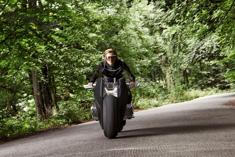 BMW says there will be no need for a helmet on this motorcycle, and niether will the rider have to be clad in safety gear from top to bottom. The bike will balance itself while in motion and while stationary.