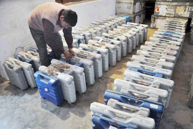 Delhi MCD Polls, EVM ruckus, EVM Glitches, S K Srivastava, State Election Commission, Arvind Singh Lovely Delhi MCD Polls, EVM ruckus, EVM Glitches, S K Srivastava, State Election Commission, Arvind Singh Lovely