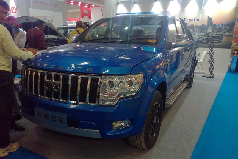 The K 1.5 or the pick-up truck from Kawai Motors is powered by two diesel engine options, a 2,378 cc and a 2,771 cc. Both engines are BSIV compliant, however, the smaller capacity motor generates 140 hp of power and 200 Nm of torque while the larger capacity unit produces 107 hp of power and 280 Nm of torque. The engines are mated to a 5-speed manual transmission and the claimed top speed of both the variants is 130 kmph