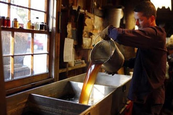 Pure maple syrup may help protect the body against chronic inflammation which can potentially lead to brain conditions such as Alzheimer's disease. (Reuters)