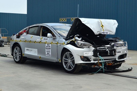 Tesla Model S breaks crash test record and the test machine