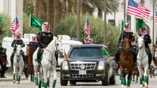 Donald Trump uae visit, donald trump Saudi King Salam meet, donald trump first foreign tour, trump foreign tour, donald trump foreign visit, donald trump, Melania Trump, Melania Trump donald pictures