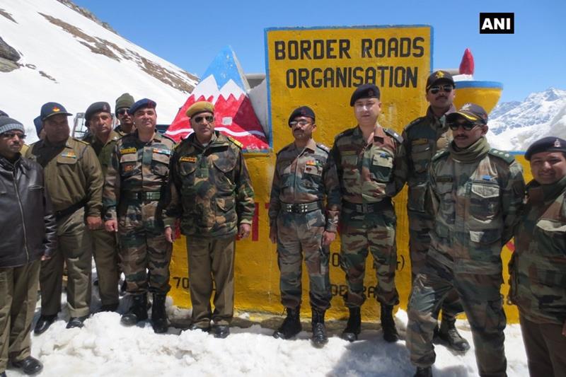 leh highway, leh highway reopen, 434 km long highway, kashmir highway, jammu kashmir, srinagar, army jawan, BRO, border road organisation