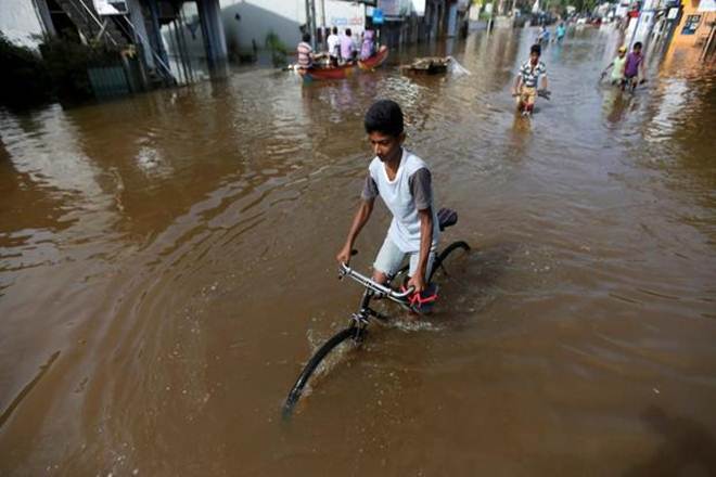 Cyclone Mora Cyclone Mora hits Bangladesh, hundreds of thousands evacuated - World ...