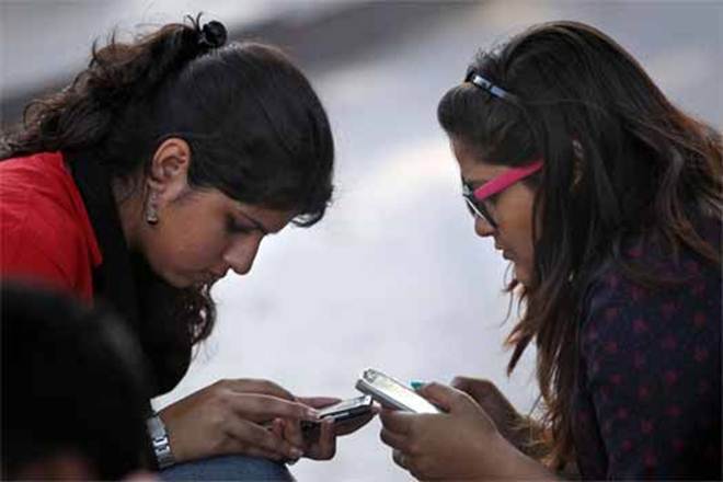 Madhya Pradesh, government, handsets, smart phone, college students, free of cost smart phone, smart phones