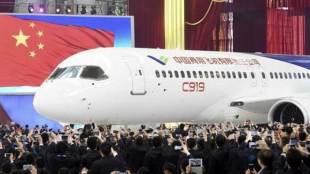 China, Shanghai, Pudong International Airport, Boeing 737, Airbus 320