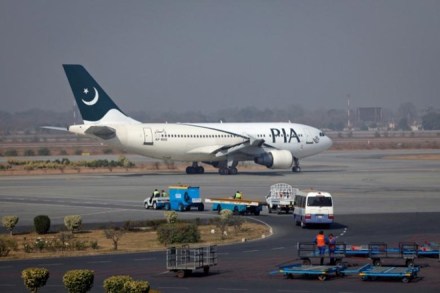 Pakistan, Mumbai, Karachi, Airlines