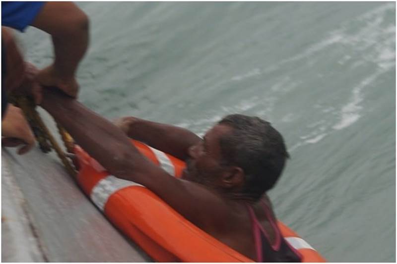 cyclone mora, cyclone mora in bangladesh, cyclone mora bangladesh, cyclone mora news, cyclone mora latest news, cyclone mora death, cyclone mora in india, cyclone mora india, cyclone mora damage, cyclone mora disaster, india rescue operation in bangladesh, indian navy, indian navy rescue operation in Bangladesh, ins sumitra, india bangladesh news, world news