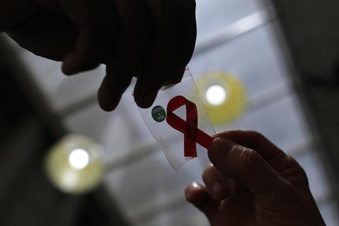 The team is the first to demonstrate that HIV-1 replication can be completely shut down and the virus eliminated from infected cells in animals with a powerful gene editing technology known as CRISPR/Cas9. (Reuters) The team is the first to demonstrate that HIV-1 replication can be completely shut down and the virus eliminated from infected cells in animals with a powerful gene editing technology known as CRISPR/Cas9. (Reuters)