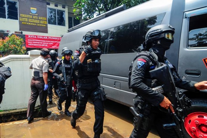 Indonesia blast, Indonesia, Indonesian police, blast in Jakarta, Jakarta blast, East Jakarta police, explosions in indonesia, explosions in Jakarta