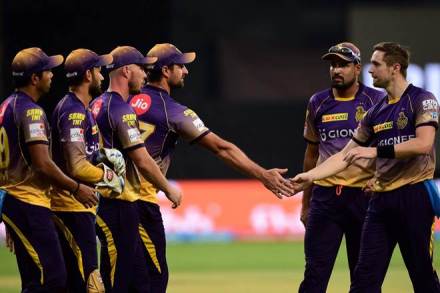 KKR's bowling proved to be the difference between the two sides in the rain curtailed match. (PTI) KKR's bowling proved to be the difference between the two sides in the rain curtailed match. (PTI)