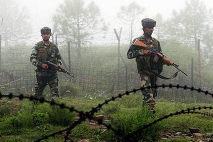 nowgam encounter, nowgam attack, nowgam encounter three army personel martyred, 4 armymen martyered in nowgam, army nowgam encounter