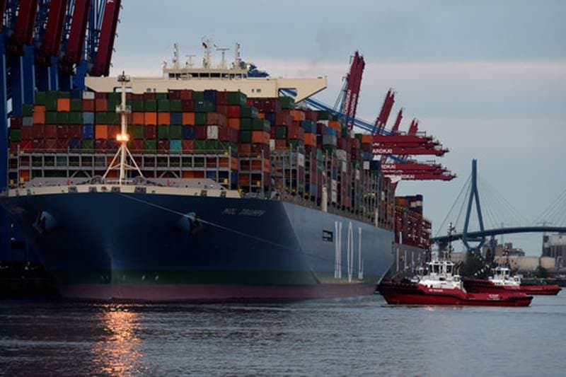 MOL Triumph, World's largest cargo ship, largest cargo ship, MOL, HHLA Container Terminal Burchardkai, Chris Lewis, cargo ship