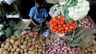 Inflation, Inflation accelerated, Bangladesh inflation,  inflation cools,  January-March quarter