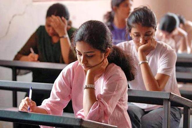 HRD ministry, CBSE, national medical entrance exam, question papers, Hindi, English, National Eligibility-cum- Entrance Test, NEET, Prakash Javadekar