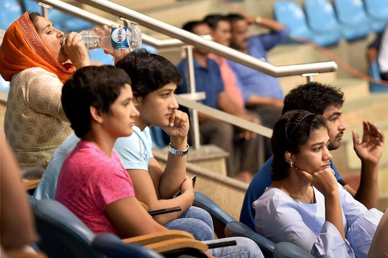 Sakshi mailk, phogat, Vinesh, vinesh phogat, Divya, Asian Wrestling Championship, indra gandhi stadium, asian wrestling championship, phogat sisters