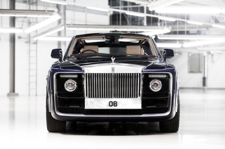 Rolls-Royces, hotel in Macau, super luxury hotel, 13 Holdings Ltd, anti-corruption crackdown, no license, hote license Rolls-Royces, hotel in Macau, super luxury hotel, 13 Holdings Ltd, anti-corruption crackdown, no license, hote license