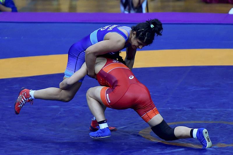 Sakshi mailk, phogat, Vinesh, vinesh phogat, Divya, Asian Wrestling Championship, indra gandhi stadium, asian wrestling championship, phogat sisters