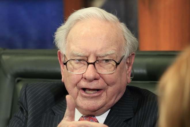 Warren Buffett (AP) Warren Buffett (AP)