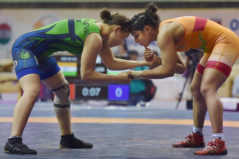 Sakshi mailk, phogat, Vinesh, vinesh phogat, Divya, Asian Wrestling Championship, indra gandhi stadium, asian wrestling championship, phogat sisters