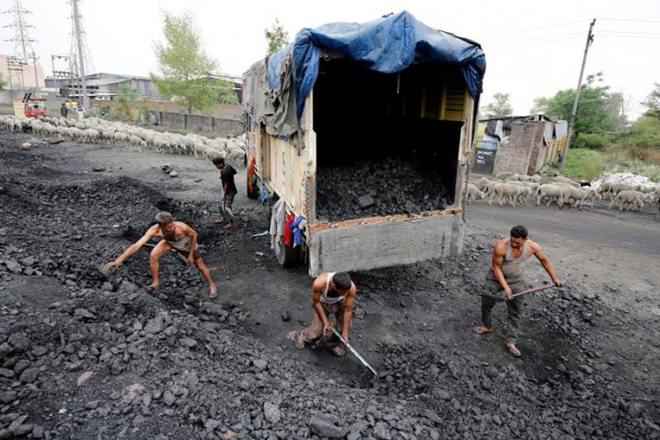 narendra modi, Piyush Goyal, coal india, slaes tax, china, Bangladesh, new delhi, coal miner, Jindal Steel and Power, largest coal miner, fossil fuel