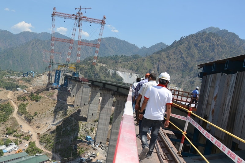 Chenab bridge, Chenab bridge images, Chenab bridge project details