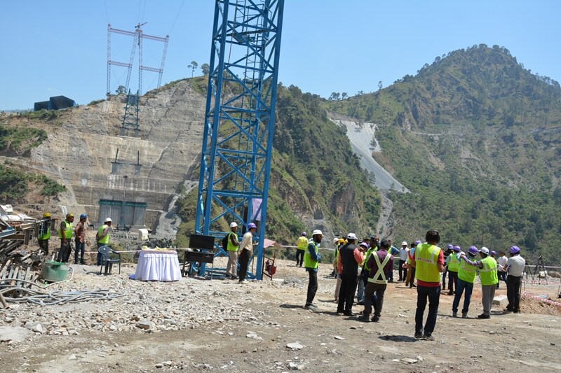 Chenab bridge, Chenab bridge images, Chenab bridge project details