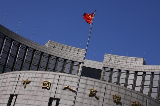 The central bank has been offering longer-end liquidity repos than shorter loans recently, and has been curbing the injection of cheaper, short-term funds in continued efforts to lower leverage in the financial system. (Reuters) The central bank has been offering longer-end liquidity repos than shorter loans recently, and has been curbing the injection of cheaper, short-term funds in continued efforts to lower leverage in the financial system. (Reuters)