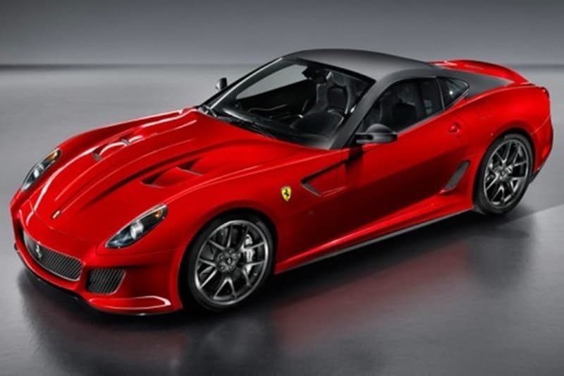 Ferrari is a dream for many. Well, Ronaldo has three of them. Pictured here is the 599 GTO. It cost him $ 3,85,000.