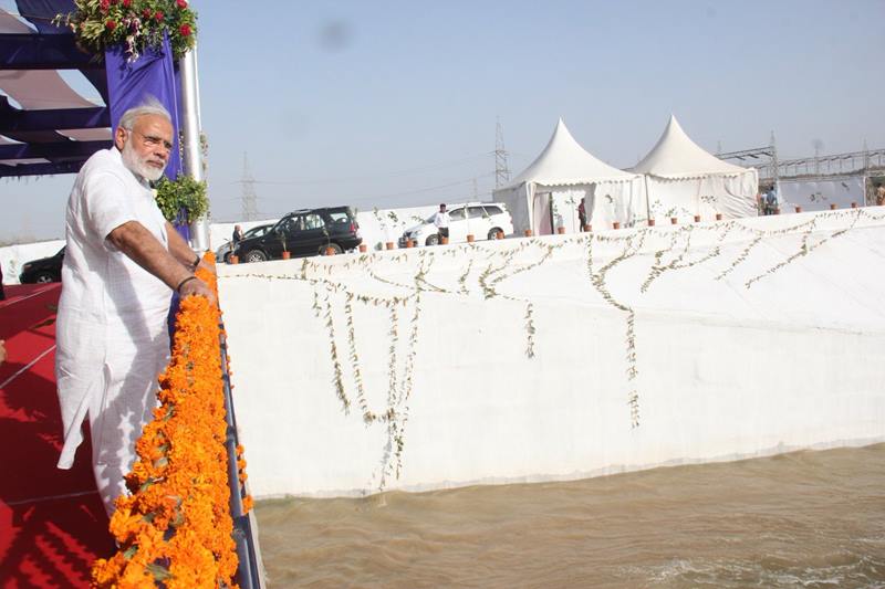 PM Narendra Modi's Gujarat visit, PM Narendra Modi, Gujarat visit, PM Modi, Modi, Kandla port, linked with Iran's Chabahar, Iran Chabahar, Iran, 993 crore, development of Kandla Port, development, foundation stone, slew of developmental projects, KPT, Gujarat, Kutch district, Bhachau, Tappar dam, river Narmada, Narmada, india, financial express