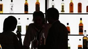 Alcohol, Change in Personality, Alcoholics, Non alcoholics, drunk" personalities