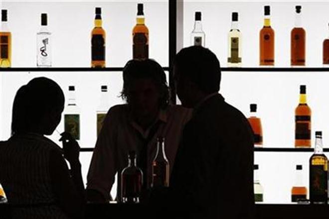 Alcohol, Change in Personality, Alcoholics, Non alcoholics, drunk" personalities