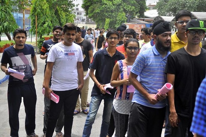 CBSE 12th result 2017, cbse 12th result, cbse class 12 result, delhi university, delhi university cutoff, du, du cutoff, delhi university 2017 cutoff, du 2017 cutoff, 2017 du cutoff, 2017 delhi university cutoff, raksha gopal, Bhumi Sawant De, Aditya Jain, Central Board of Secondary Education‬, ‪All India Senior School Certificate Examination‬‬, Central Board of Secondary Education, cbse, cbse senior seconday exam results, cbse results, CBSE class 12 results