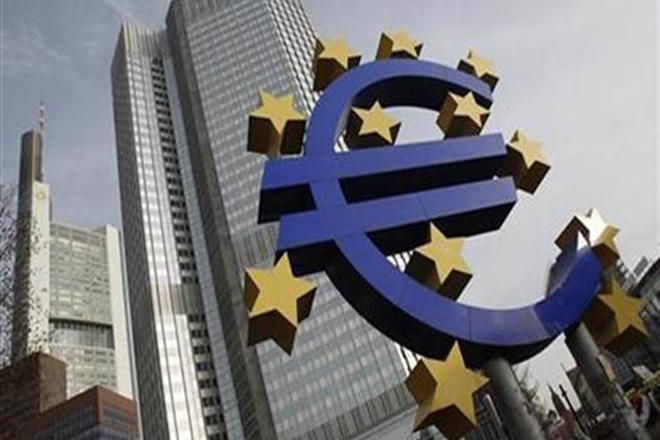 FTSE gets sterling boost as Europe dragged lower by banks FTSE gets sterling boost as Europe dragged lower by banks