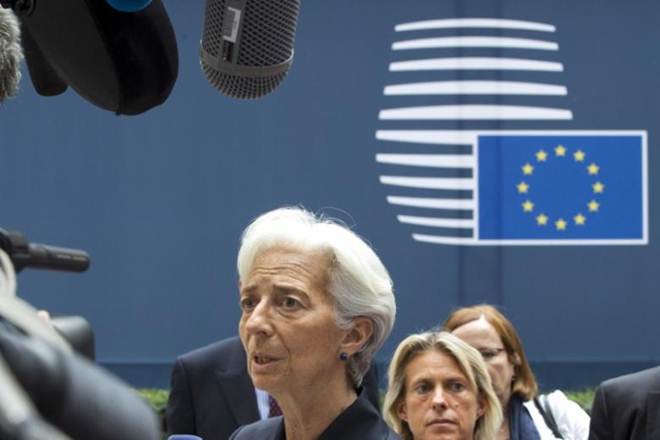 Eurozone, finance ministers, bailout cash, Greece, International Monetary Fund, IMF, debt relief, Brussels, eurozone crisis Eurozone, finance ministers, bailout cash, Greece, International Monetary Fund, IMF, debt relief, Brussels, eurozone crisis
