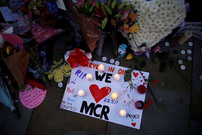 manchester attack, britain on high alert, Theresa May , Manchester pop concert bombing, alman Abedi, united kingdom, machester city suicide bombing