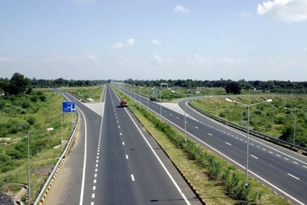 mumbai nagpur expressway, samruddhi corridor, maharashtra prosperity corridor, devendra fadnavis, mumbai nagpur express way, mumbai nagpur communication super expressway, mumbai nagpur expressway row, mumbai nagpur expressway controversy, fadnavis, fadnavis dream project, sharad pawar, pawar fadnavis