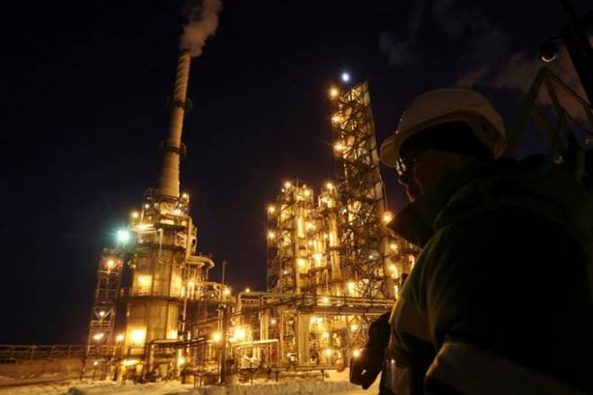 Oil prices rose on Friday, heading for the second week of gains on growing expectations that OPEC and other producing countries will agree at a meeting next week to extend crude output cuts. (Reuters) Oil prices rose on Friday, heading for the second week of gains on growing expectations that OPEC and other producing countries will agree at a meeting next week to extend crude output cuts. (Reuters)