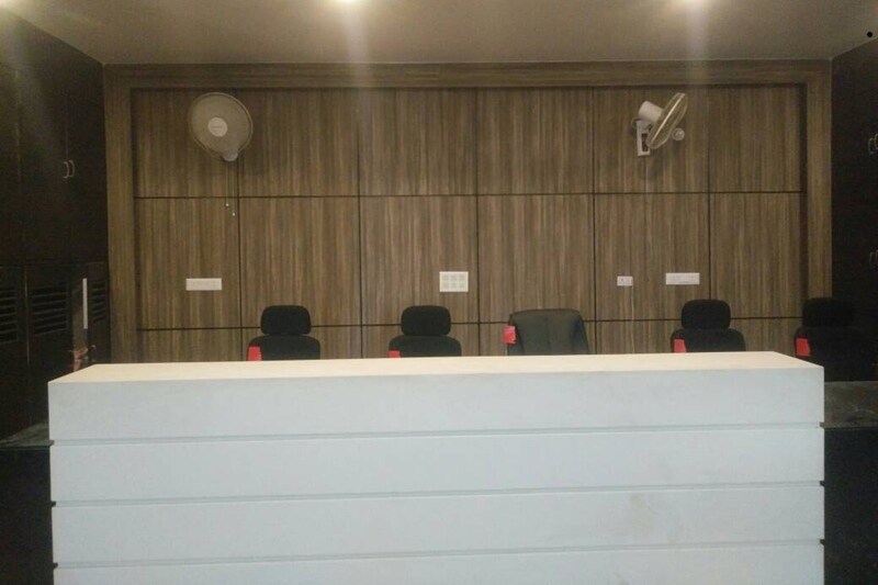 Indian Railways, Varanasi, Varanasi international tourist lounge