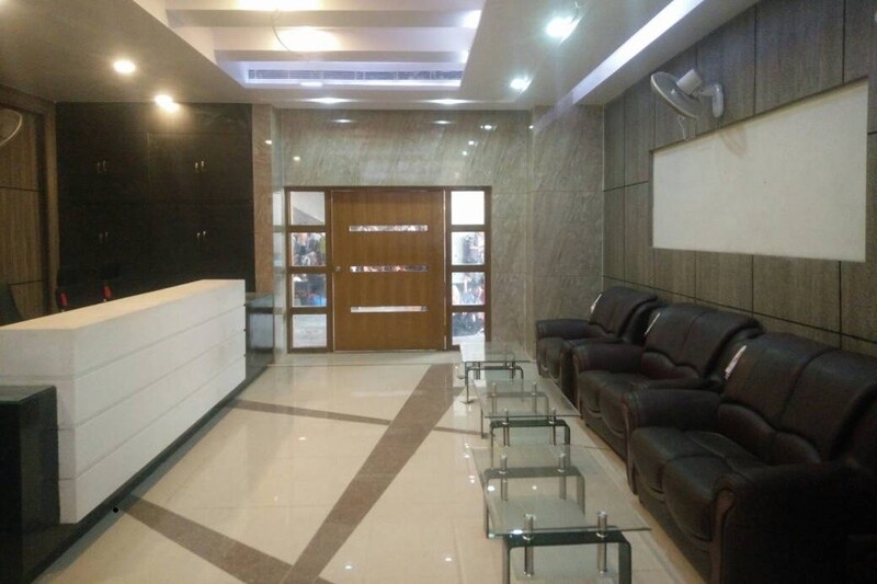 Indian Railways, Varanasi, Varanasi international tourist lounge