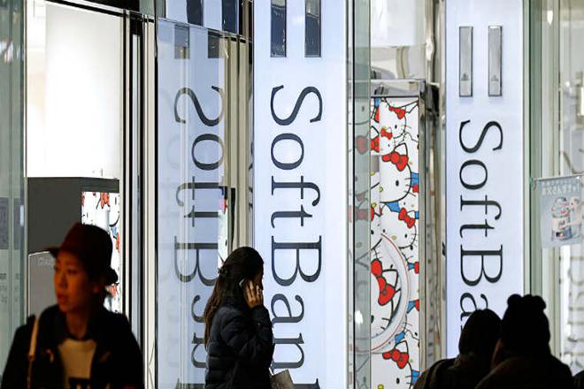SoftBank profit climbs, keen to talk about a deal for Sprint